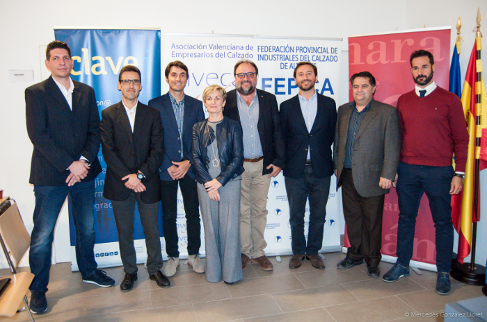 Joaquín Garrido, Marián Cano, Lean Manufacturing, robótica, habilitadores digitales, trazabilidad, Federación de Industriales del Calzado de Alicante, FEPICA, Smart Factories, transformación digital, Hacia la transformación digital en el sector Moda-Calzado, Industria 4.0., Clave Informática, CalzaTIC, Clavei, Asociación Valenciana de Empresarios del Calzado, AVECAL,