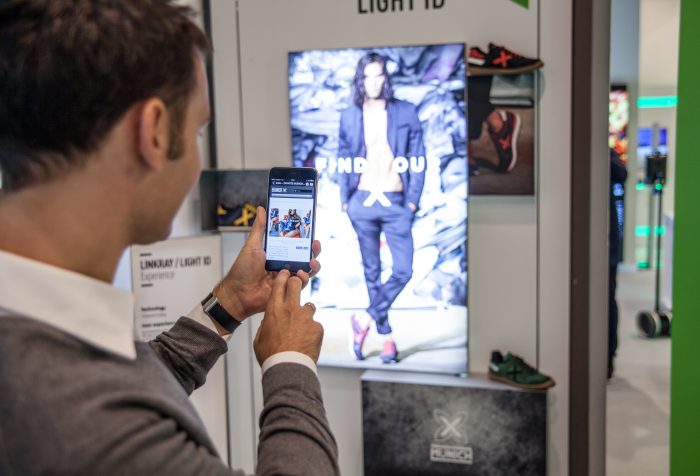 Pinker Moda, Tech-Retail, Joseba Egaña, Kendu In-Store Visual Solutions, Kendu,