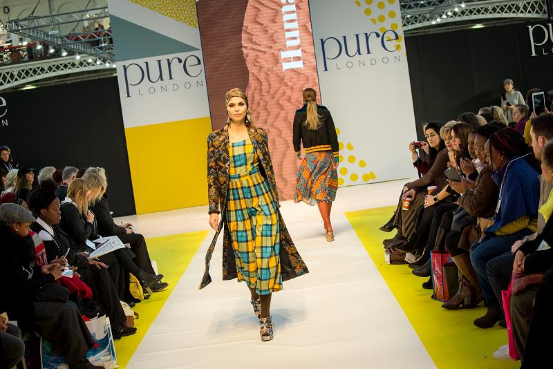 Pure London, salones de moda, moda en Gran Bretaña, Farrah Storr, moda sostenible, moda étnica