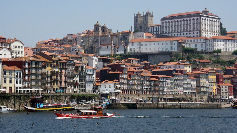 ANFEC, Oporto, etiquetas en continuo