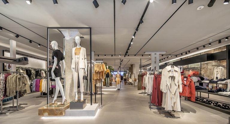 mango, probadores digitales, e-ticket, PayGo, Click & Collect, Wi-Fi, retail, moda woman
