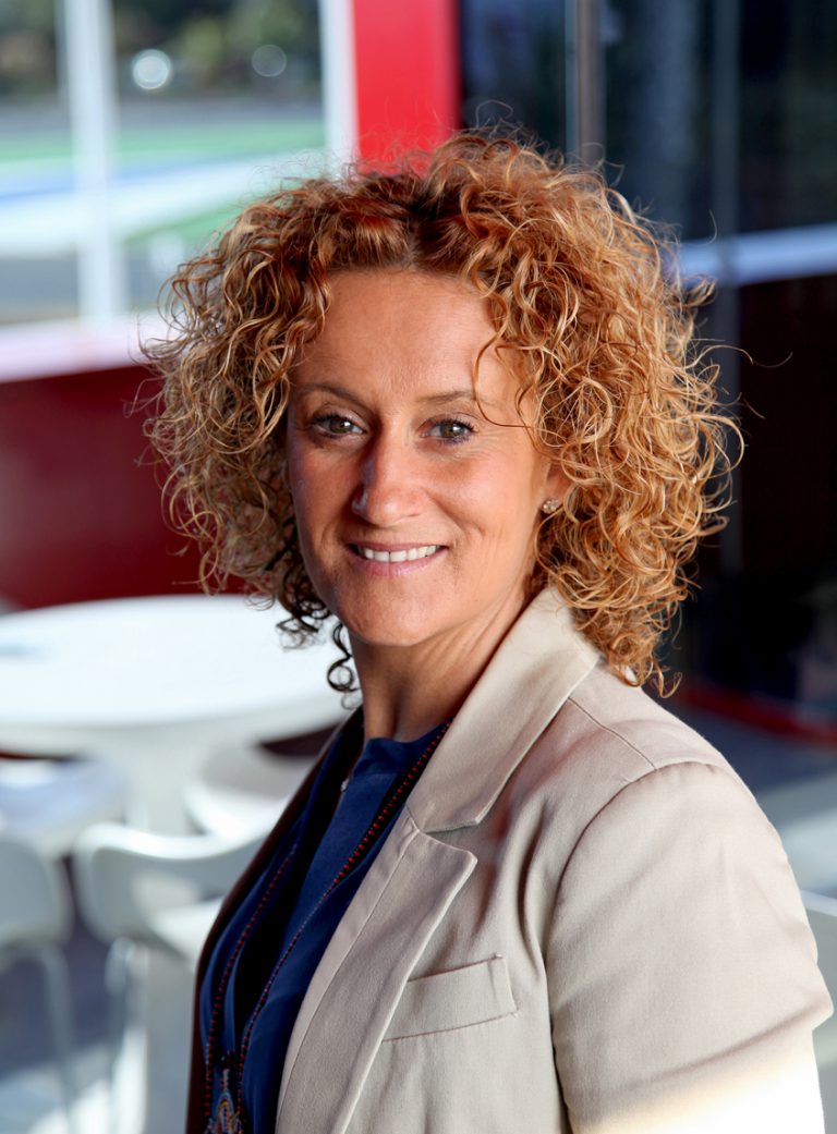 Rosana Perán , Junta Directiva de AVECAL, sector del calzado , patronal autonómica del calzado, Asociación de Industriales del Calzado de Elche (AICE) , asociación del calzado , Federación de Industrias del Calzado Español, Avecal