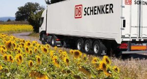 DB Schenker, retail/moda, logística, transporte de mercancías, transporte por carretera,