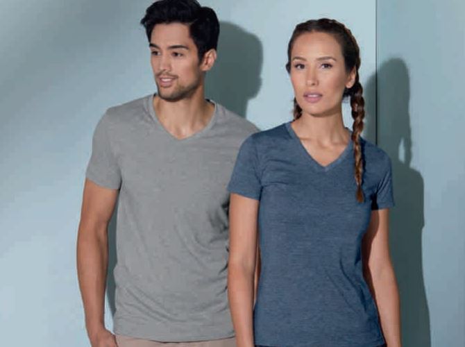 Natural Freedom, publicidad textil, prendas personalizadas, personalización prendas, prendas corporativas, logo camiseta, camiseta técnica personalizada, ropa laboral corporativa