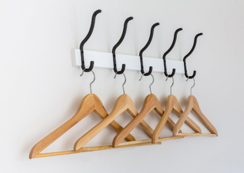 Ser-Viz Ibérica, Ser-Viz, perchas, perchero, fabricante de perchas, perchas de bioplástico, perchas de plástico, perchas de madera