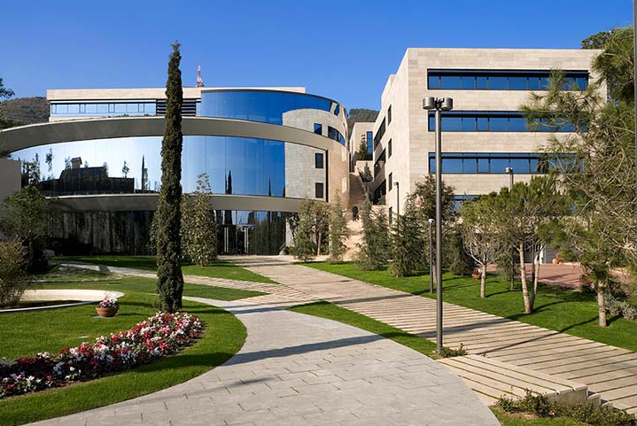 CeoWorld, Esade, mejores escuelas de negocios 2022