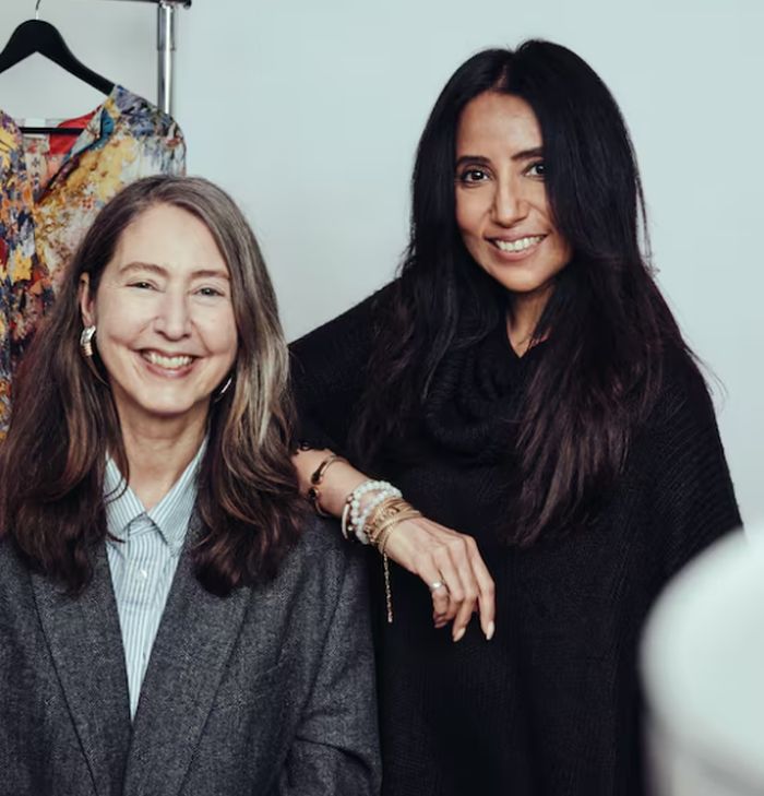 Ann-Sofie Johansson, asesora creativa y jefa de diseño de la ropa para mujer de H&M, con la diseñadora invitada Anamika Khanna.