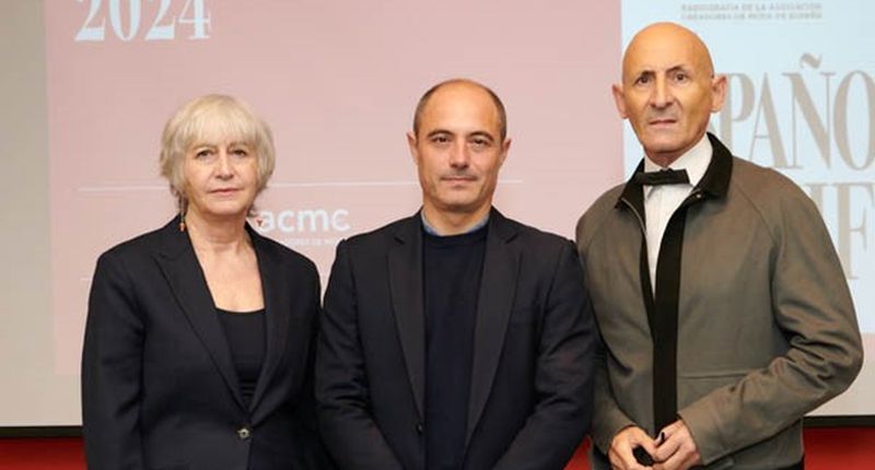 A la izquierda, Pepa Bueno, directora ejecutiva de ACME, con Gonzalo Cabrera, de la Comunidad de Madrid, y Modesto Lomba, presidente de ACME.