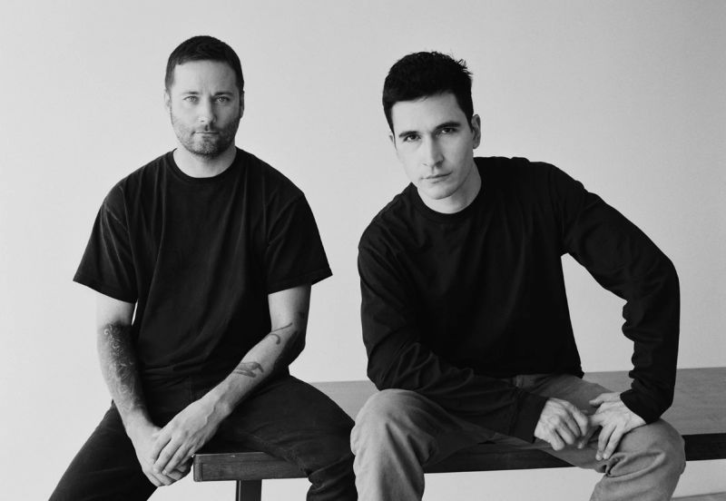 A la izquierda, Jack McCollough, y a la derecha, Lázaro Hernández, hasta ahora directores creativos de Proenza Schouler.