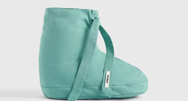 Tekla, Moon Boots