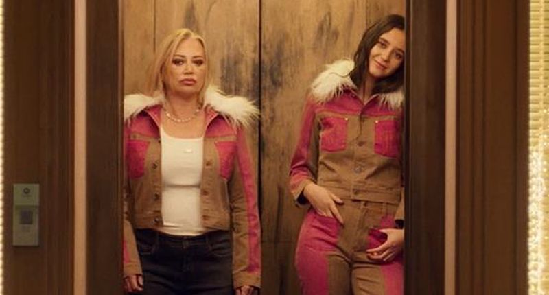 Belén Esteban y Victoria Federica, en la nueva campaña de Nude Project Woman.