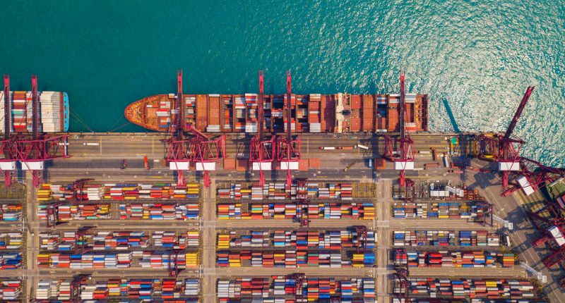Los nuevos aranceles impuestos en Estados Unidos afectan múltiples industrias productoras europeas, también españolas.