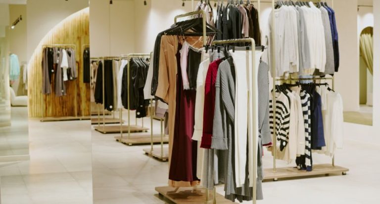 Las ventas de moda crecen un 5,7% en mayo y encadenan tres meses en positivo, según Acotex