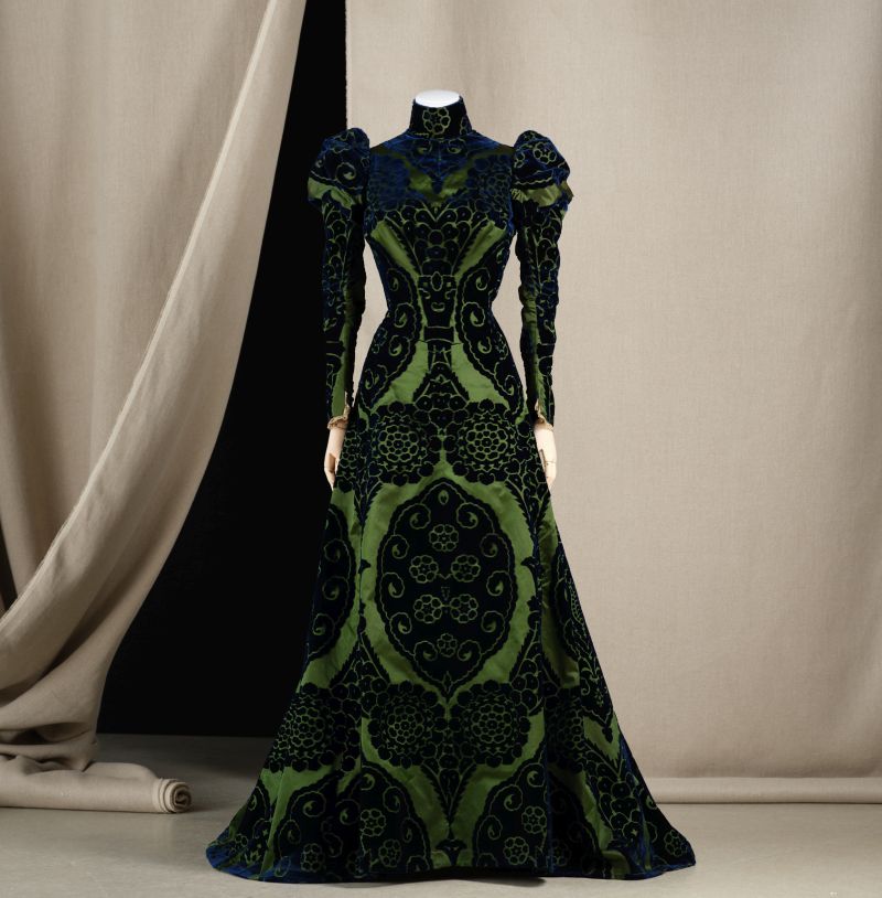 Petit Palais, Museo Galliera, Charles Frederick Worth, exposiciones de moda