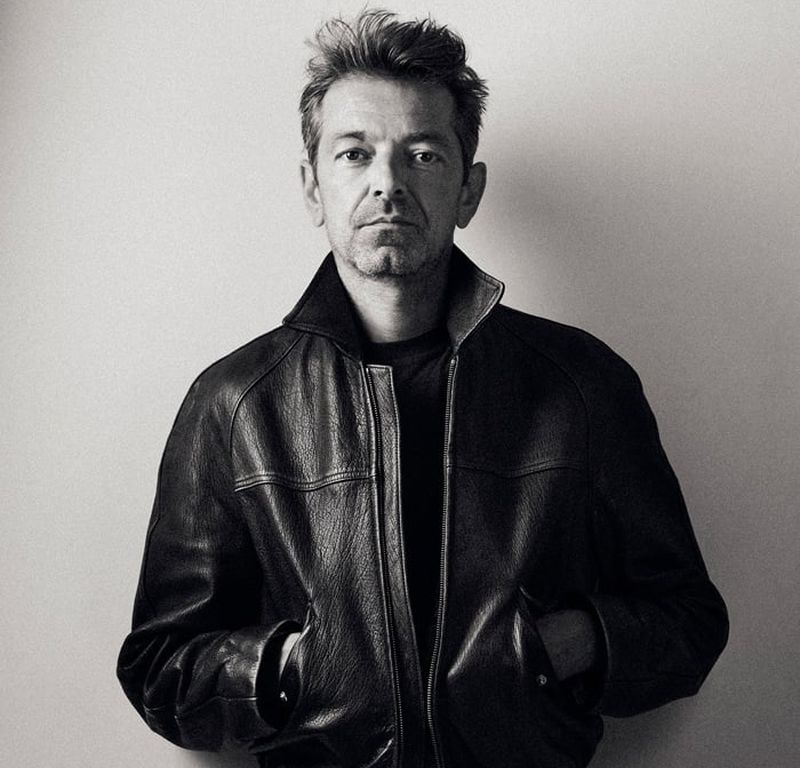 Pieter Mulier, director creativo de Alaïa y ganador del Premio Karl Lagerfeld a la Innovación.