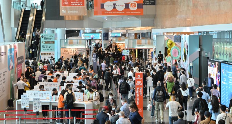 Los siete salones se celebraron conjuntamente en el centro de convenciones de Hong Kong, incluyendo Fashion InStyle.