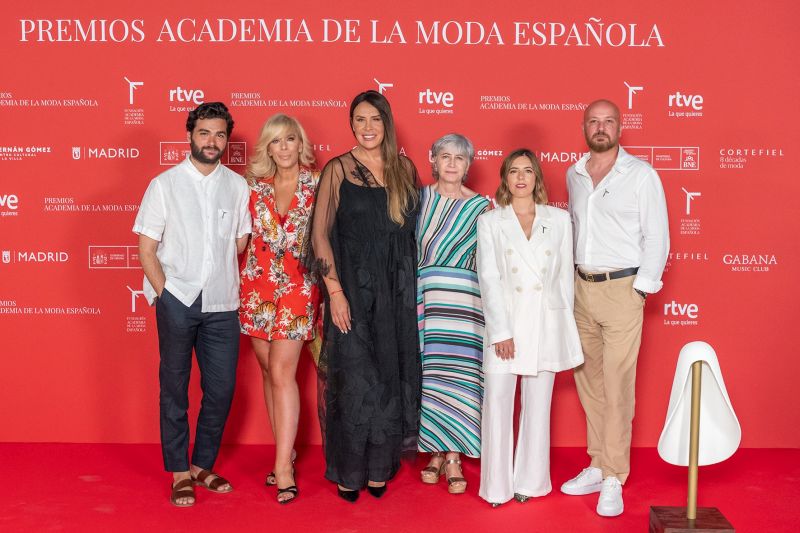 Los Premios Academia de la Moda Española valoran en 13 categorías las trayectorias y otros aspectos creativos, empresariales y técnicos de todo el universo de la moda de nuestro país