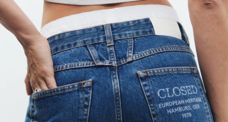 Closed se popularizó en los años 90, como una de las marcas de denim pioneras en el lavado a la piedra.