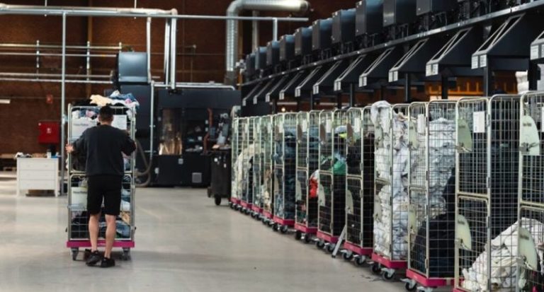 Circle-8 adquiere una línea de clasificación de residuos textiles de NewRetex