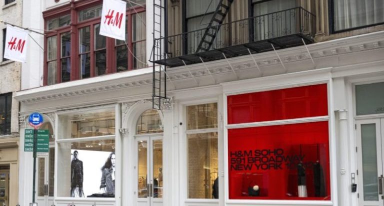 H&M se mantiene estable en su ejercicio 2025, con presión en los márgenes