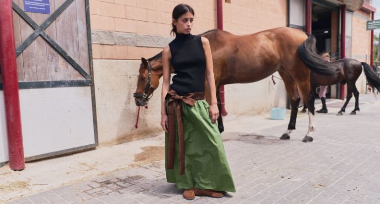 La firma joven de punto Laia Alen presenta su colección otoño-invierno 2025/26
