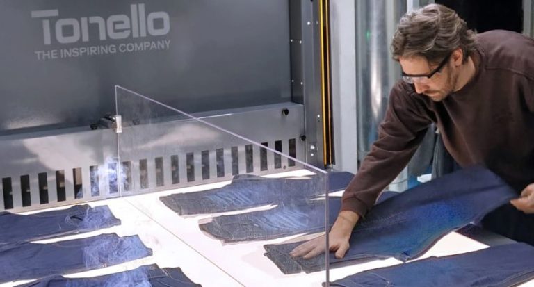 THE Laser 2.0 de Tonello es completamente adaptable, lo que facilita su integración en las líneas de producción existentes.