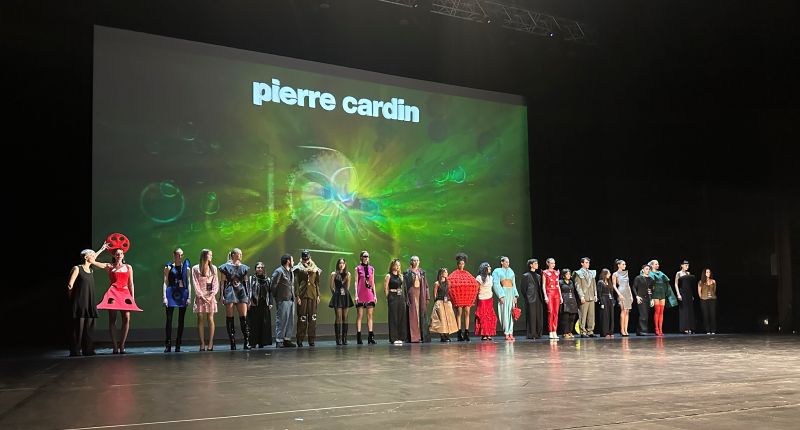 La española Blanca Benito gana el Premio Pierre Cardin Jóvenes Diseñadores Europa
