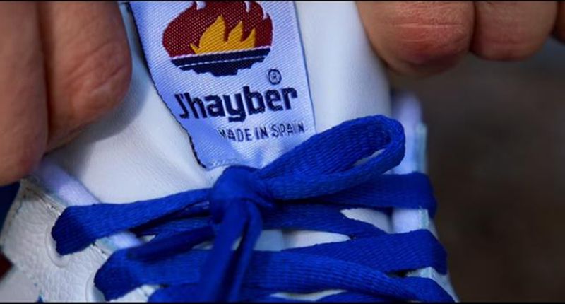J'hayber mira hacia atrás para celebrar su historia, con la mirada puesta en el futuro.