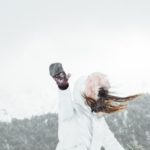 La moda se suma a la fiebre por el 'Cloud Dancer', color del año 2026