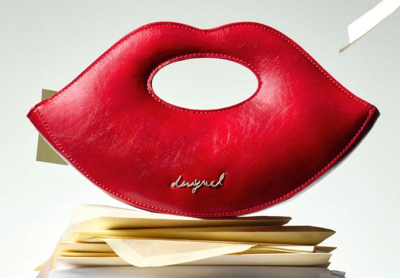 Desigual celebra San Valentín con la cantante Nicki Nicole y el lema 'Boys Lie'