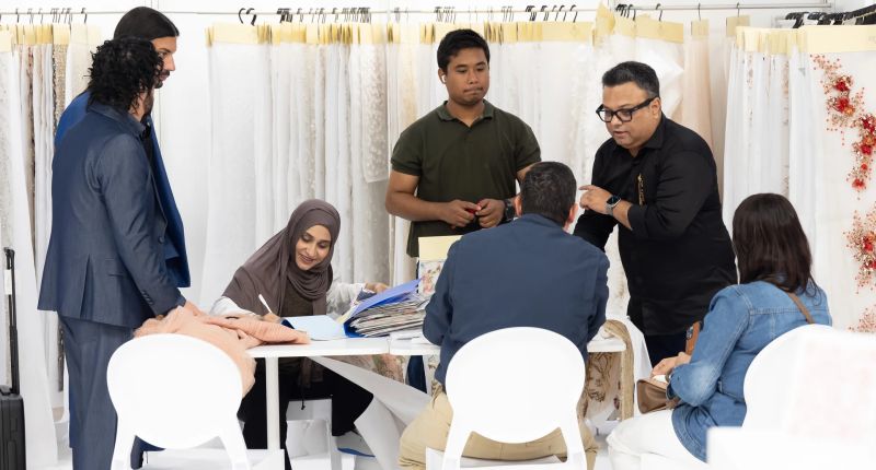 La cita de la industria textil Texworld Apparel Sourcing París vuelve del 2 al 4 de febrero de 2026 en el recinto ferial de Le Bourget, con un programa reforzado de conferencias y mesas redondas.