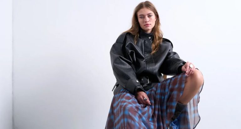 Topshop redefine el retail con su primera pasarela inmersiva con compra por IA