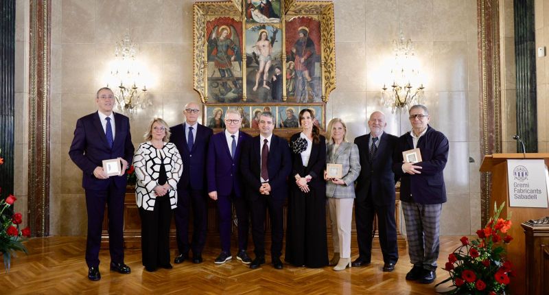 Los premios Floc de Llana 2025 reconocen a Tints Industrials Moix y al Banco Sabadell
