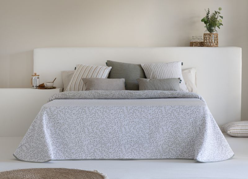 También los diseños jacquard con carácter, que aportan relieve, estructura y un look más premium en exposición