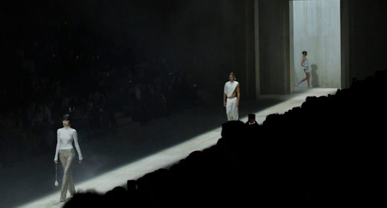 Gucci minimiza su caída y el grupo anuncia su plan 'Recon-Kering'