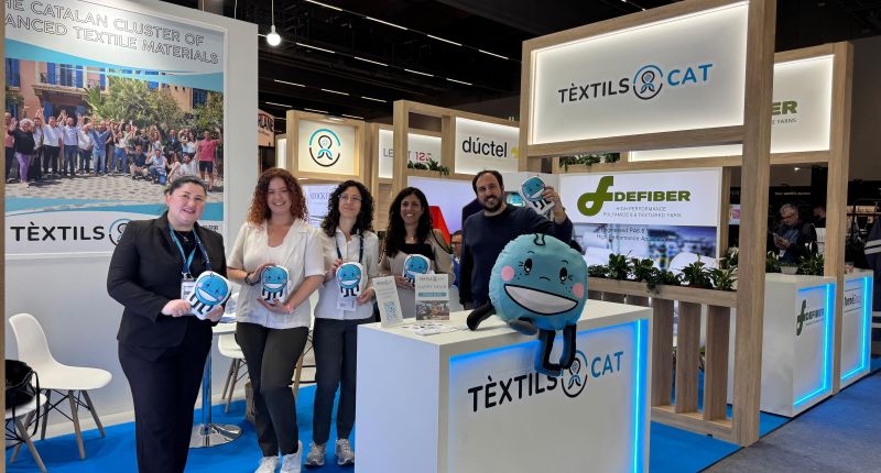 Texy es la nueva mascota de Tèxtils.CAT, que une economía circular, conciencia social e innovación.