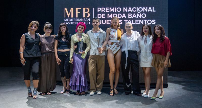 El Premio Nacional de Moda Baño corona a Josu Santos Blanco y Zahira Pérez