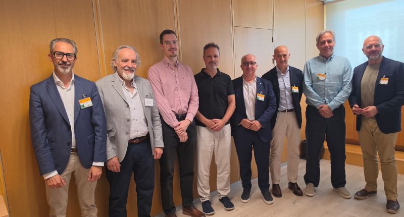 Reunión de representantes del calzado español con Miguel Gómez Pavón López, Director General de Estrategia Industrial y de la Pyme