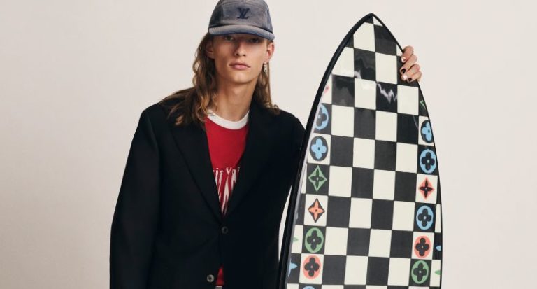 Moda masculina 2027: Louis Vuitton lleva el dandismo urbano a la playa