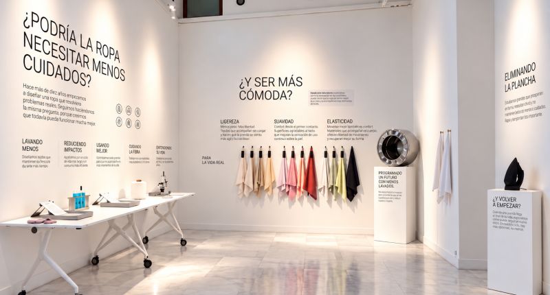 Las respuestas se incorporan a la propia muestra, abriendo la reflexión sobre qué nuevas funcionalidades podría incorporar la ropa para responder mejor a las necesidades de las personas.