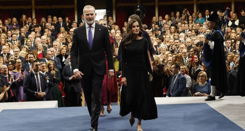 La Reina Letizia lució un vestido con tejido Pyratex en los Premios Princesa de Asturias