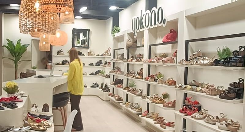 Yokono estrena su colección de verano 2027 en Micam y se refuerza en el mercado italiano