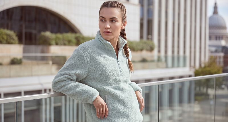 YSABEL MORA presenta su nueva colección deportiva, diseñada para adaptarse al cuerpo y acompañar cada movimiento